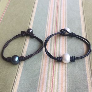 Pearl cord bracelets set of 2✨White and Grey pearl